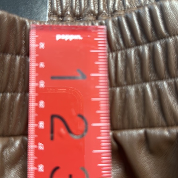 NWT DKNY Jeans Brown Faux Leather pants Size M - Picture 11 of 12